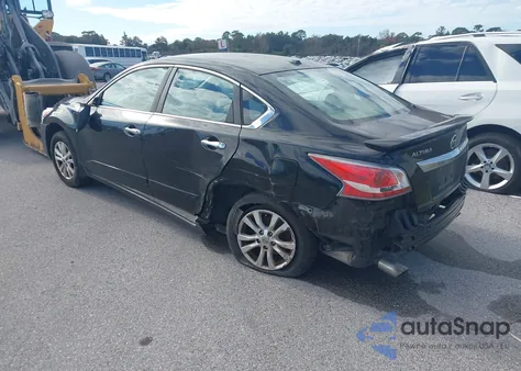 2015 Nissan Altima 2.5 S из США, поврежденный, VIN 1N4AL3AP6FC128328